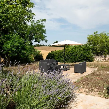 Trullo Alba Чистернино
